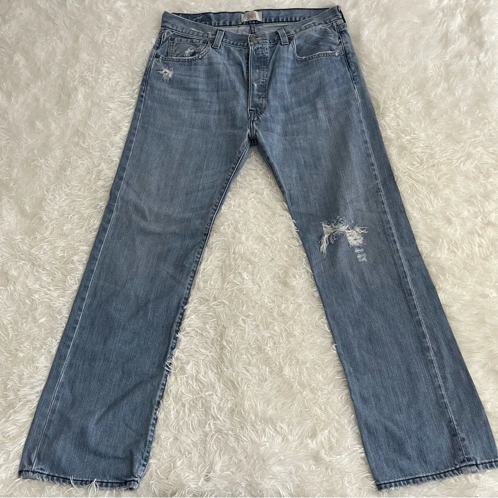 Levi’s 501 Jeans Men’s 36X32 Straight Leg Button Fly Distressed Medium Wash